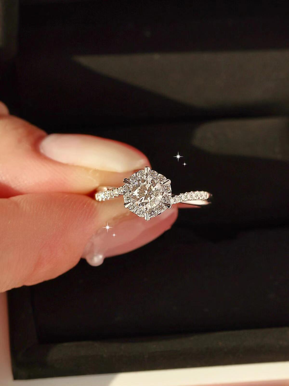 Moissanite Lumière Halo Ring | Ring | Moissanite & 18k Gold – Lunari Jewellery