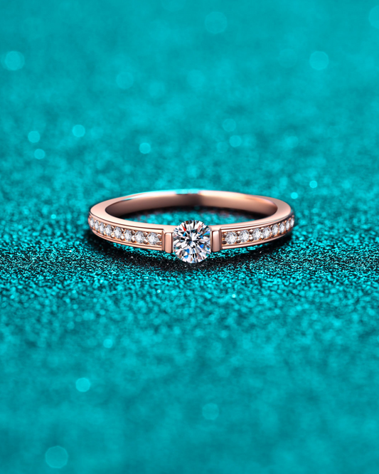 Moissanite Amoura Ring | Ring | Moissanite & 18k Gold β Lunari Jewellery