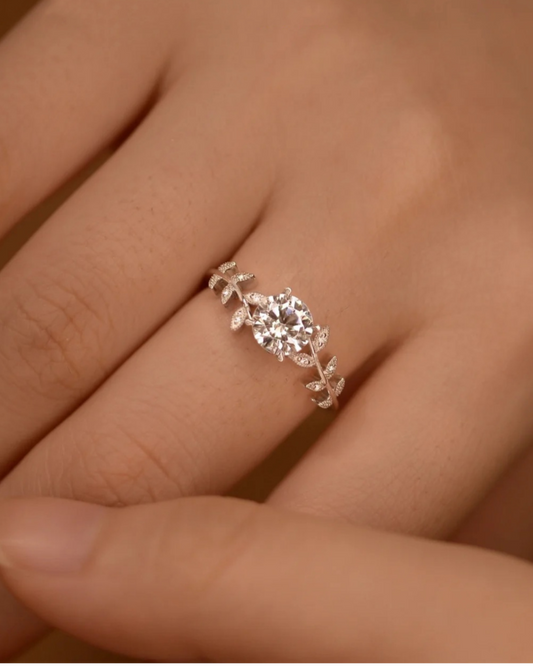 Moissanite Eden Vine Ring | Ring | Moissanite & 18k Gold β Lunari Jewellery