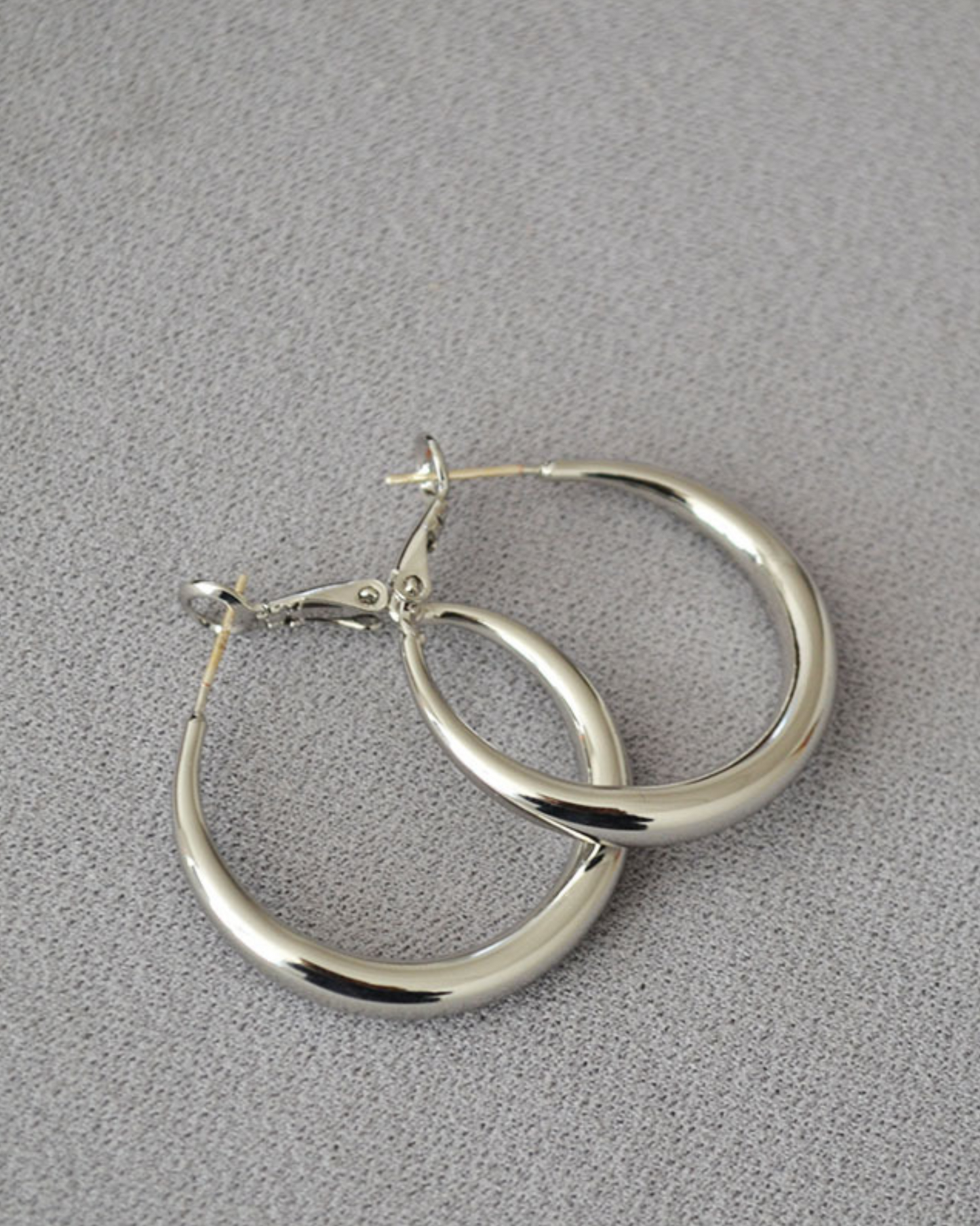 Onda Hoops | Earrings | Rhodium & S925 Silver – Lunari Jewellery