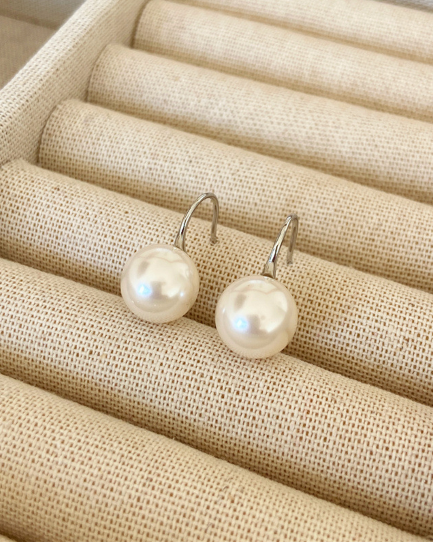 Nimbus Pearl Drops | Earrings | Natural Pearl & 18k Gold – Lunari Jewellery