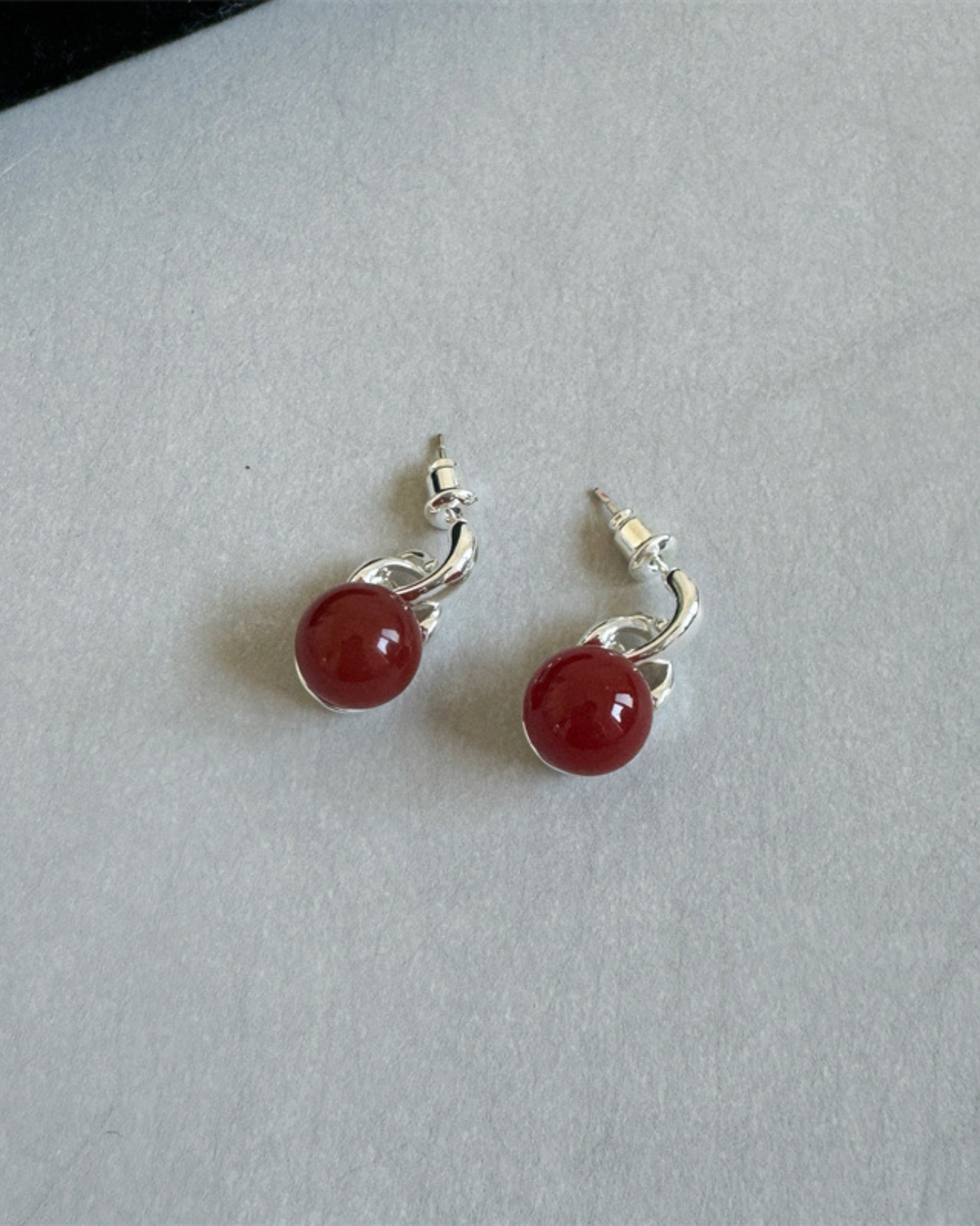 Orb Essence Earrings | Earrings | Natural Pearl & 18k Gold β Lunari Jewellery