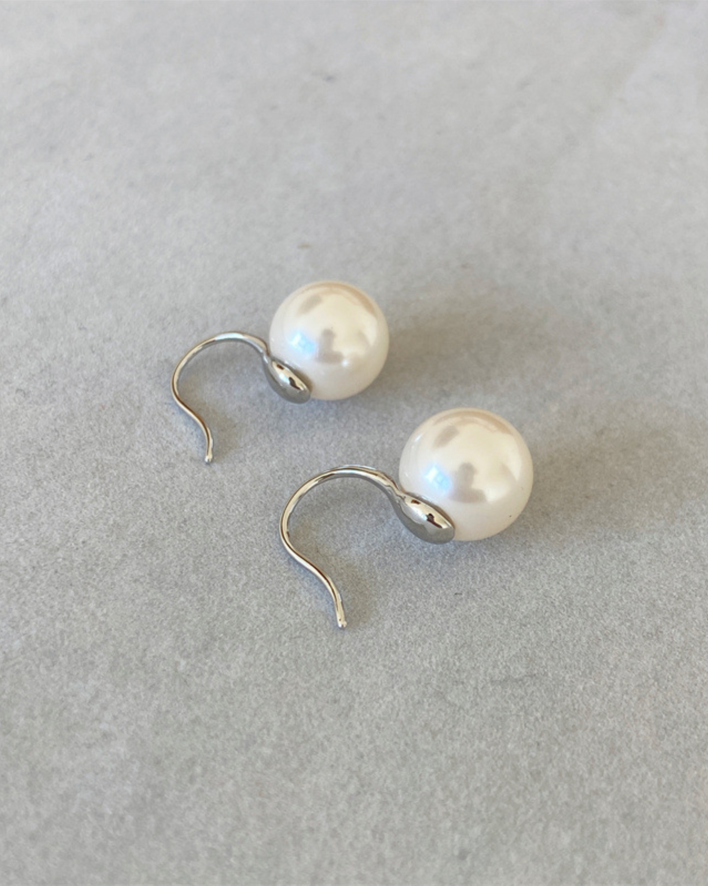 Nimbus Pearl Drops | Earrings | Natural Pearl & 18k Gold – Lunari Jewellery