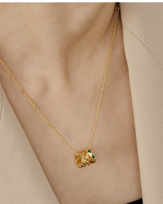Emerald Glint Necklace