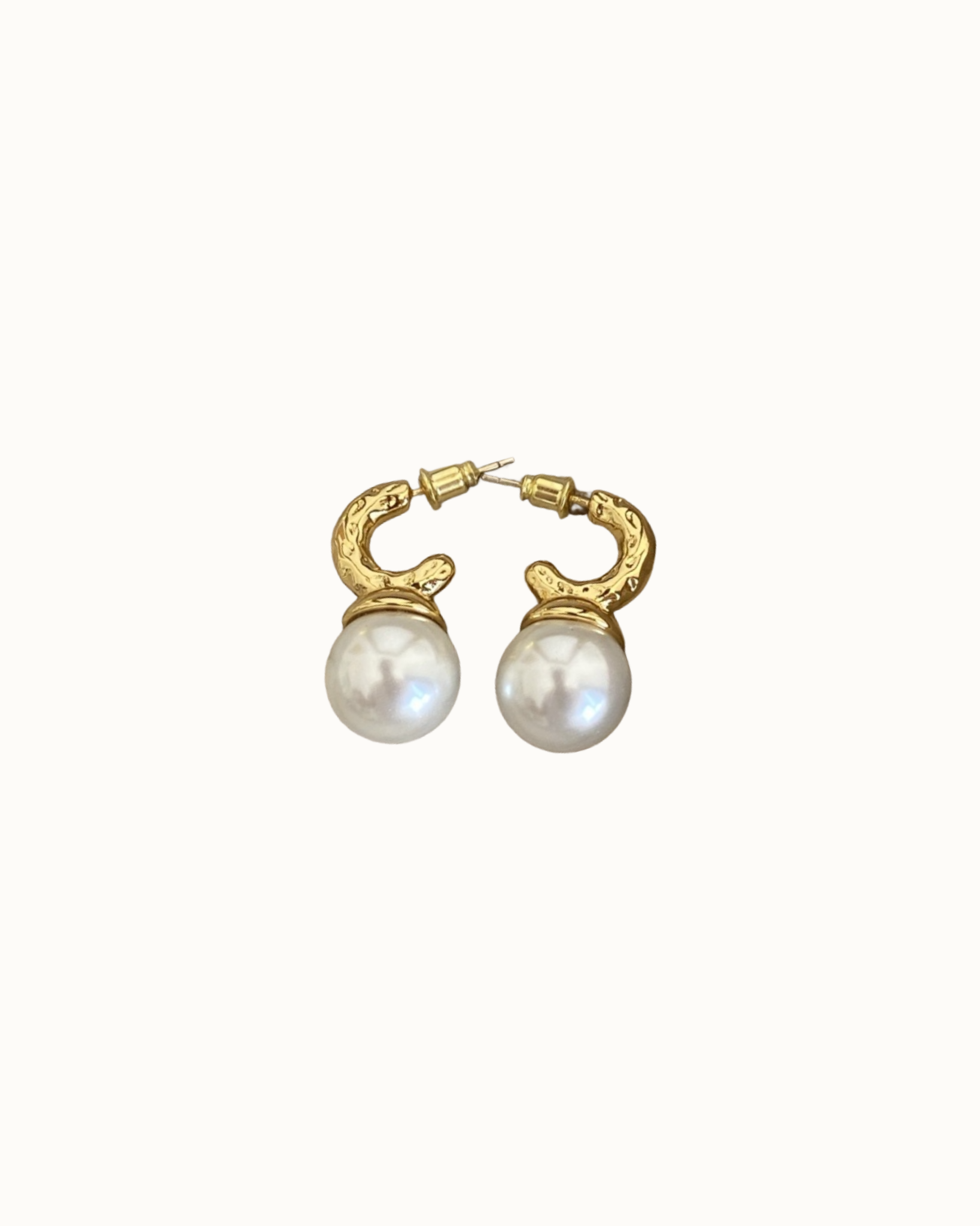 Cradle Pearl Huggies | Earrings | Natural Pearl & 18k Gold – Lunari Jewellery