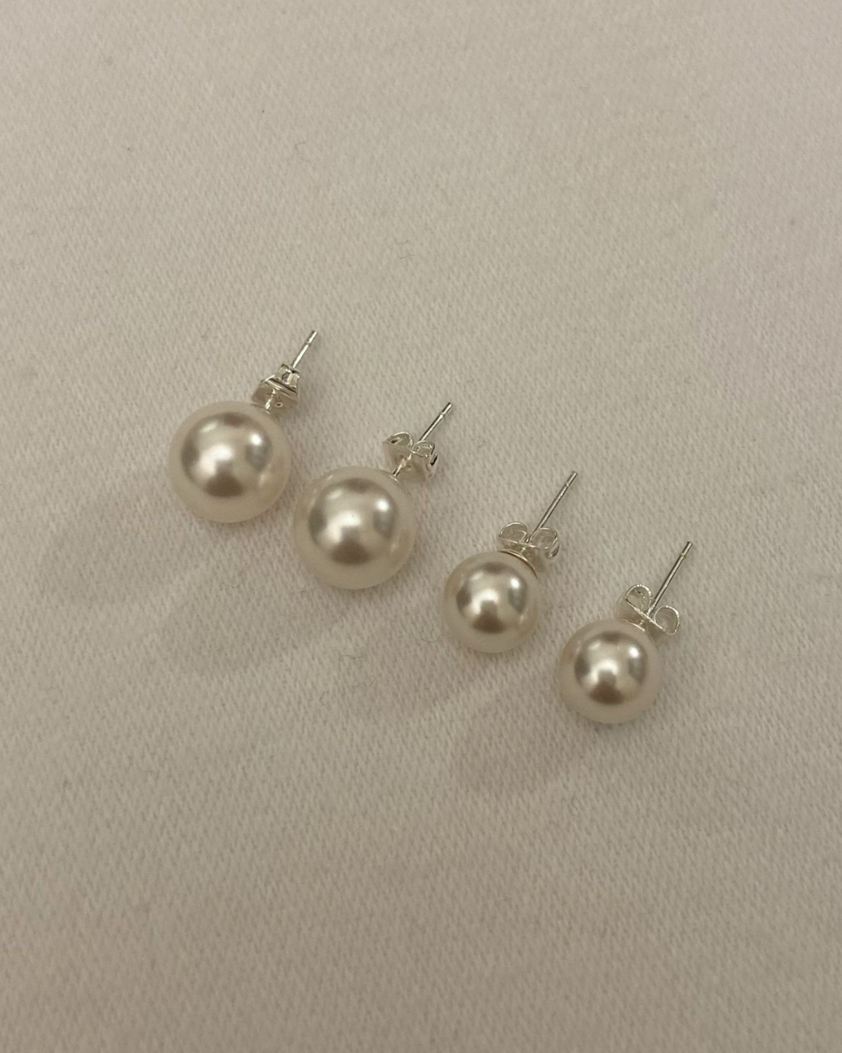 Ivory Pearl Studs | Earrings | Natural Pearl & 18k Gold – Lunari Jewellery